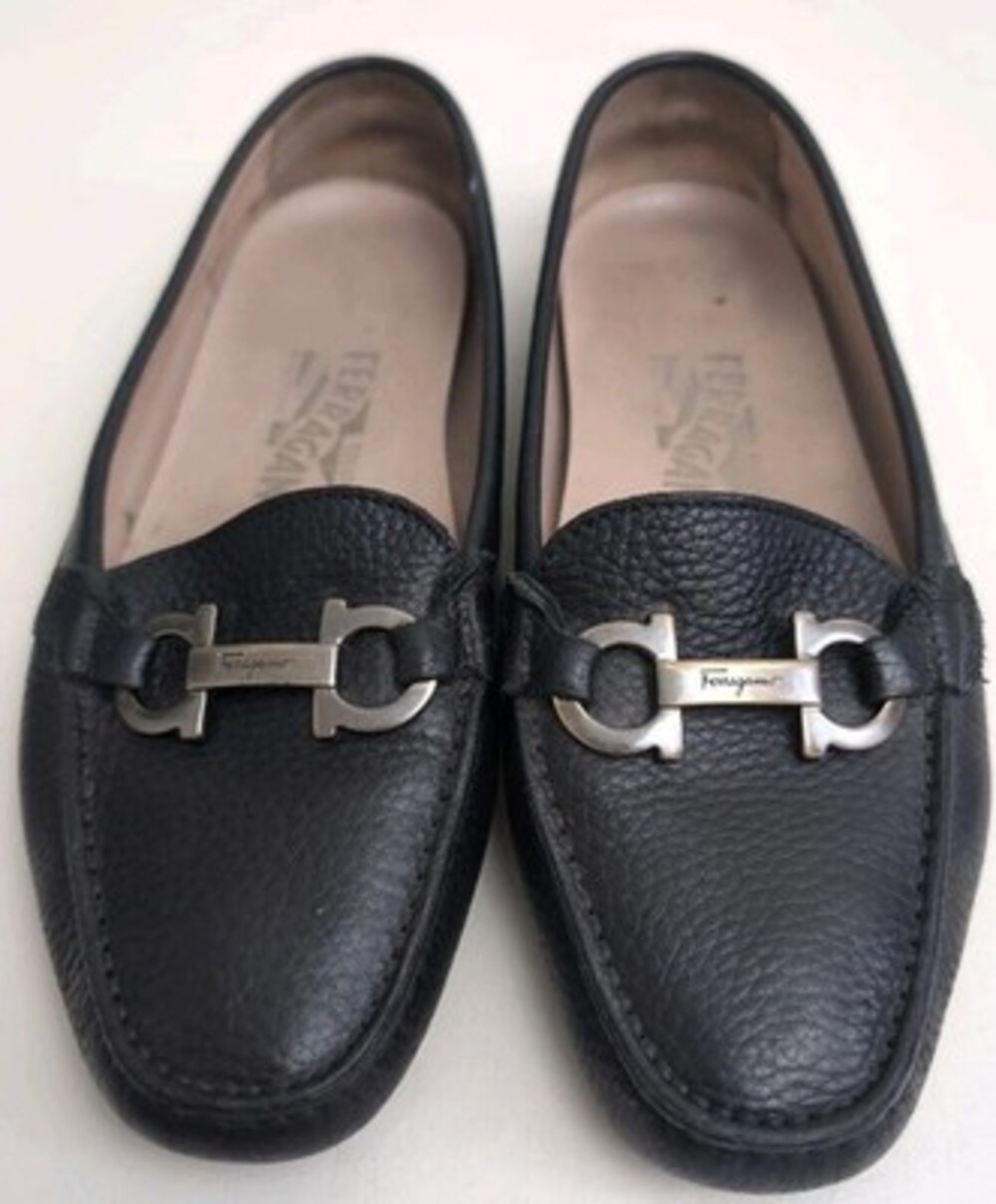 Salvatore Ferragamo Florence #34668 Womens Bit Buckle Driving Loafers Size 5.5 B